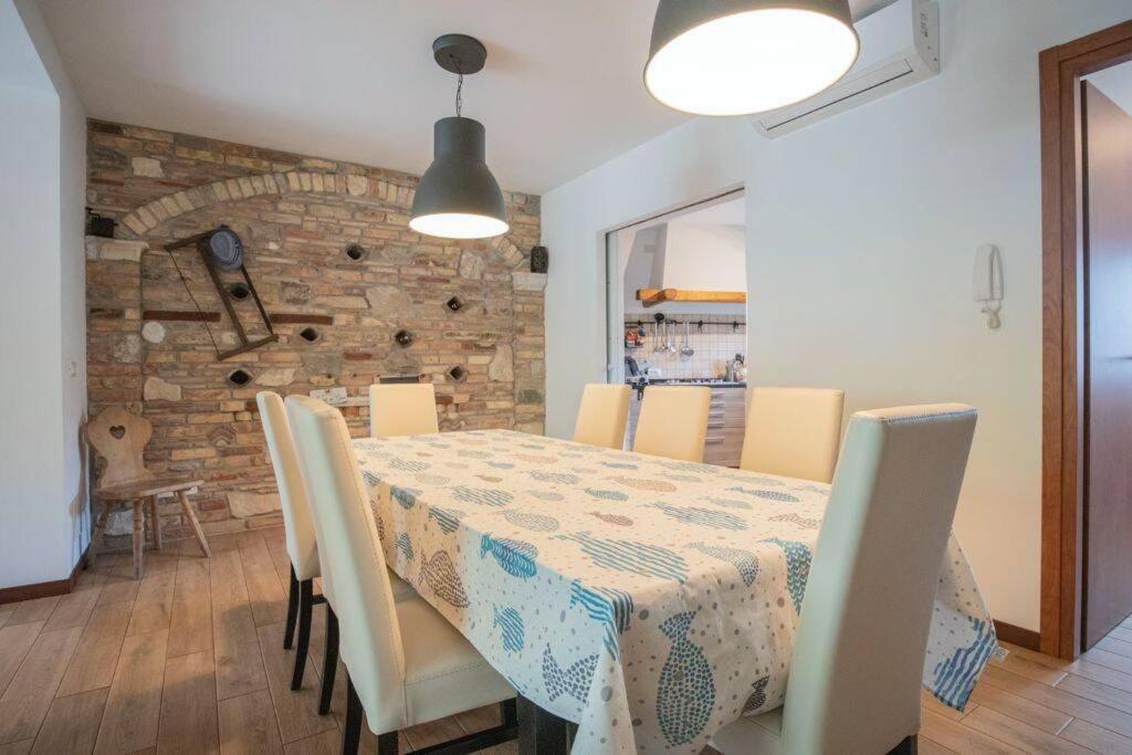 Lovely House In The Most Peacefull Place Of Градо Екстериор снимка